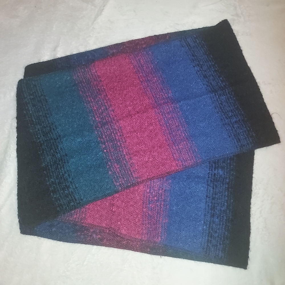 Tractr Blue and Pink Knit Fabric